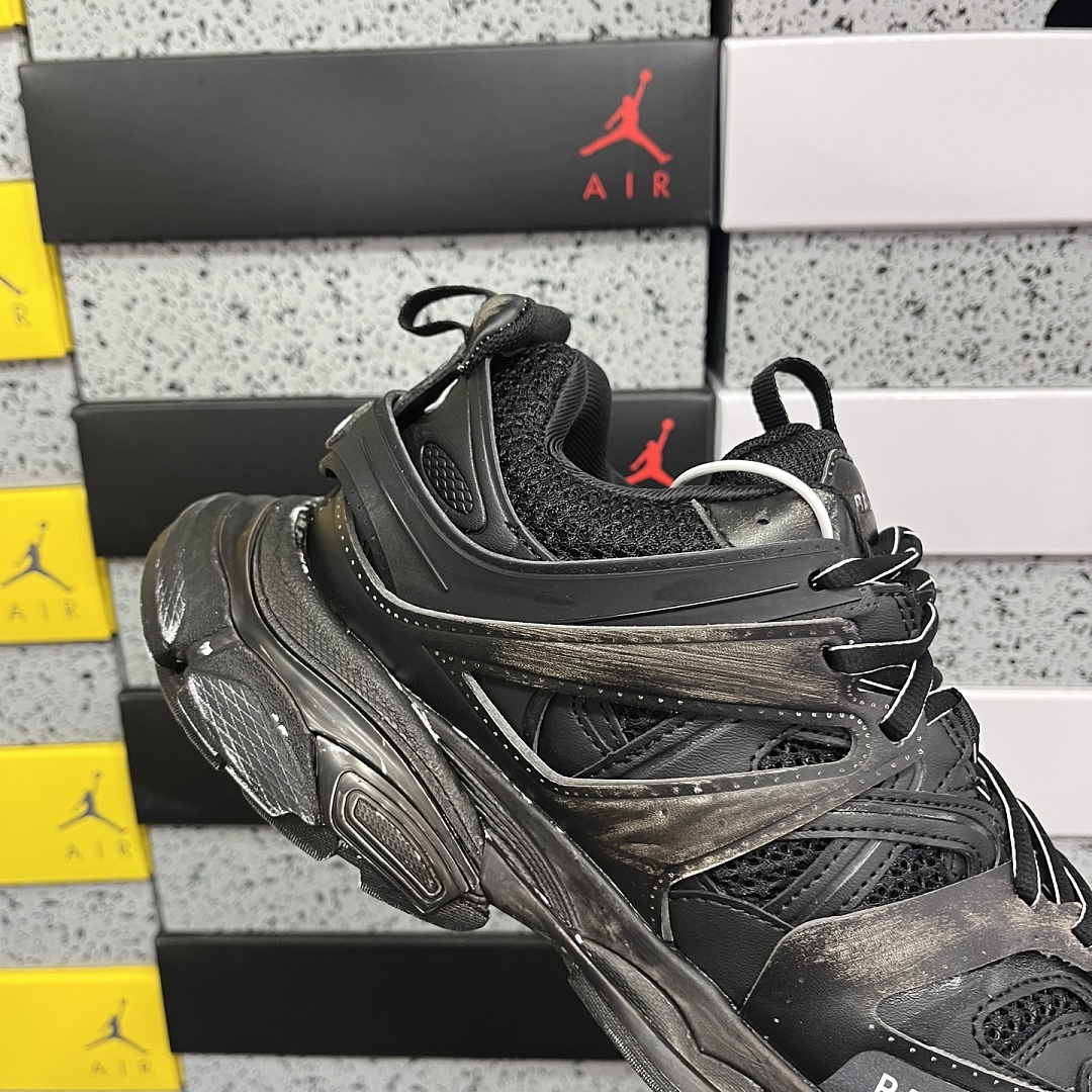 Balenciaga Track - Image 5