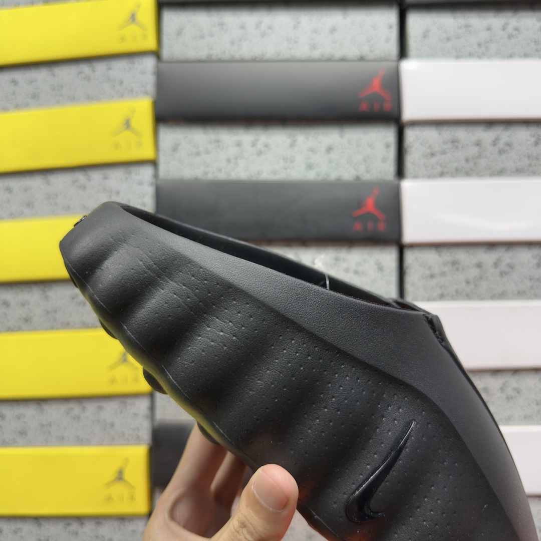 Nike Mind 001 Slide (Triple Black) - Image 6