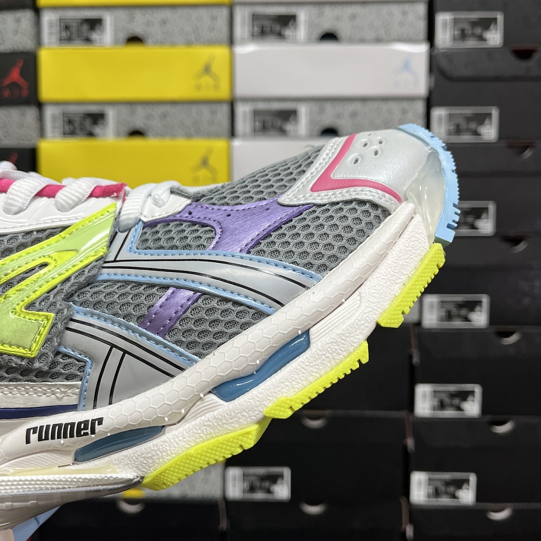 Balenciaga Runner/7.5 - Image 96