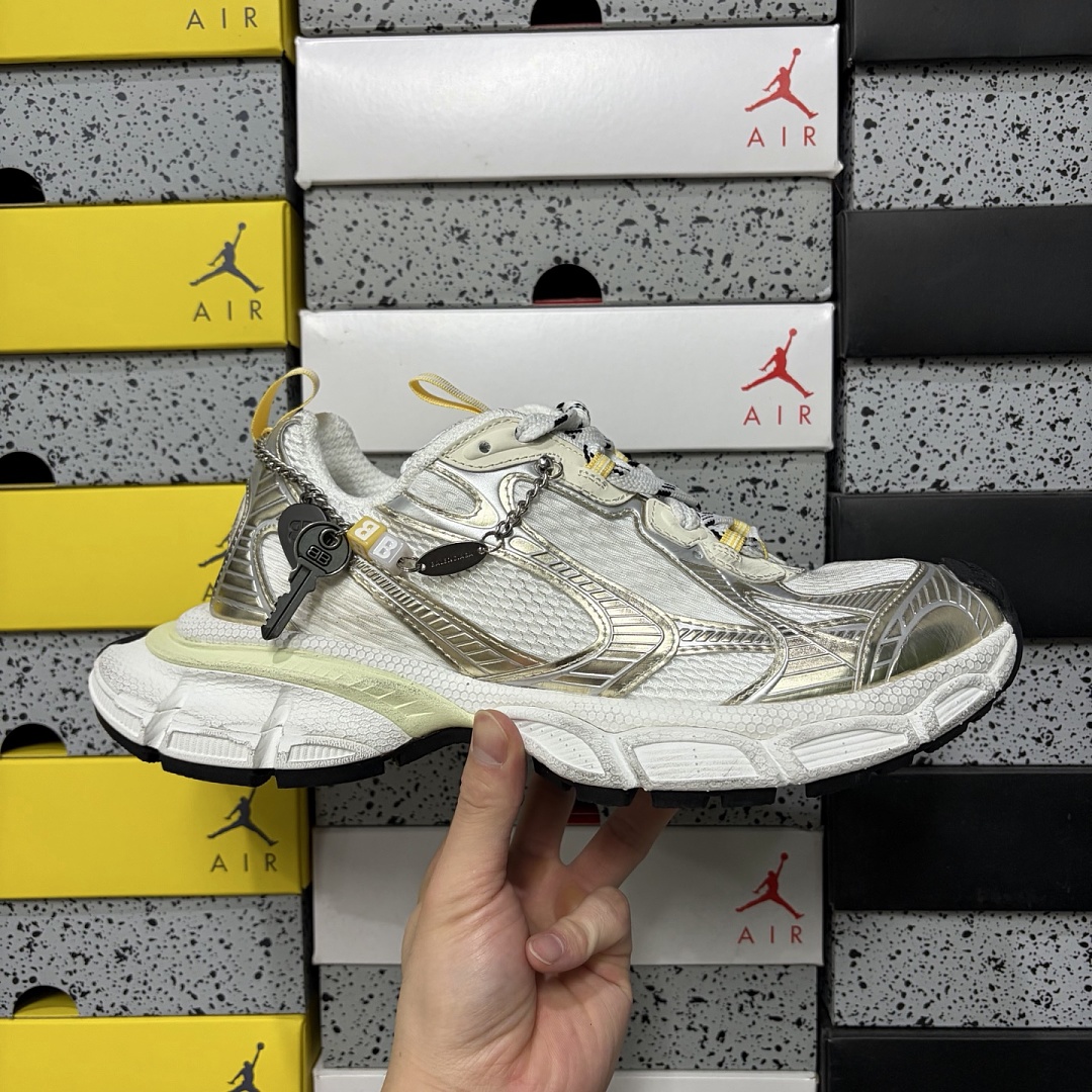 Balenciaga BLCG 3Xl - Image 2