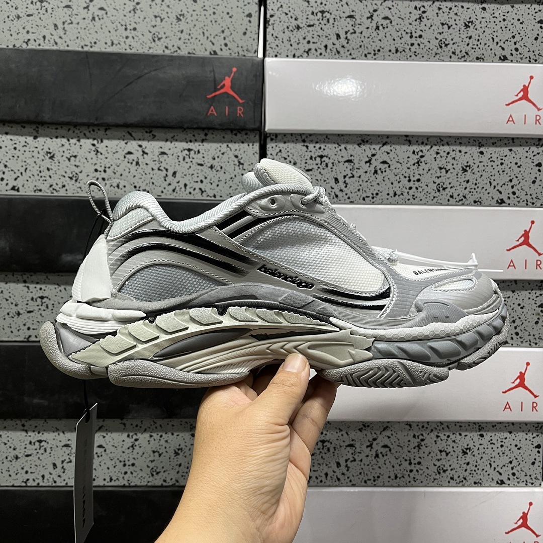 Balenciaga Triple S 2 - Image 5