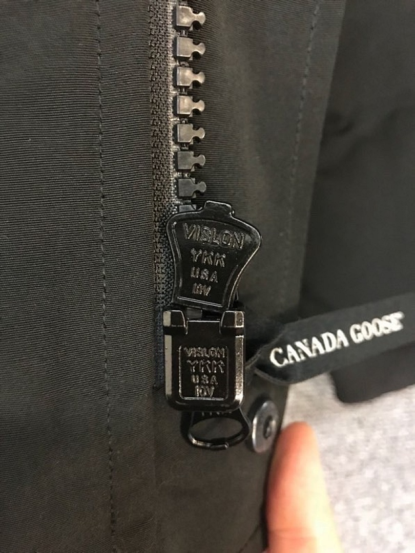 Canada Goose Wyndham Parka - Image 85