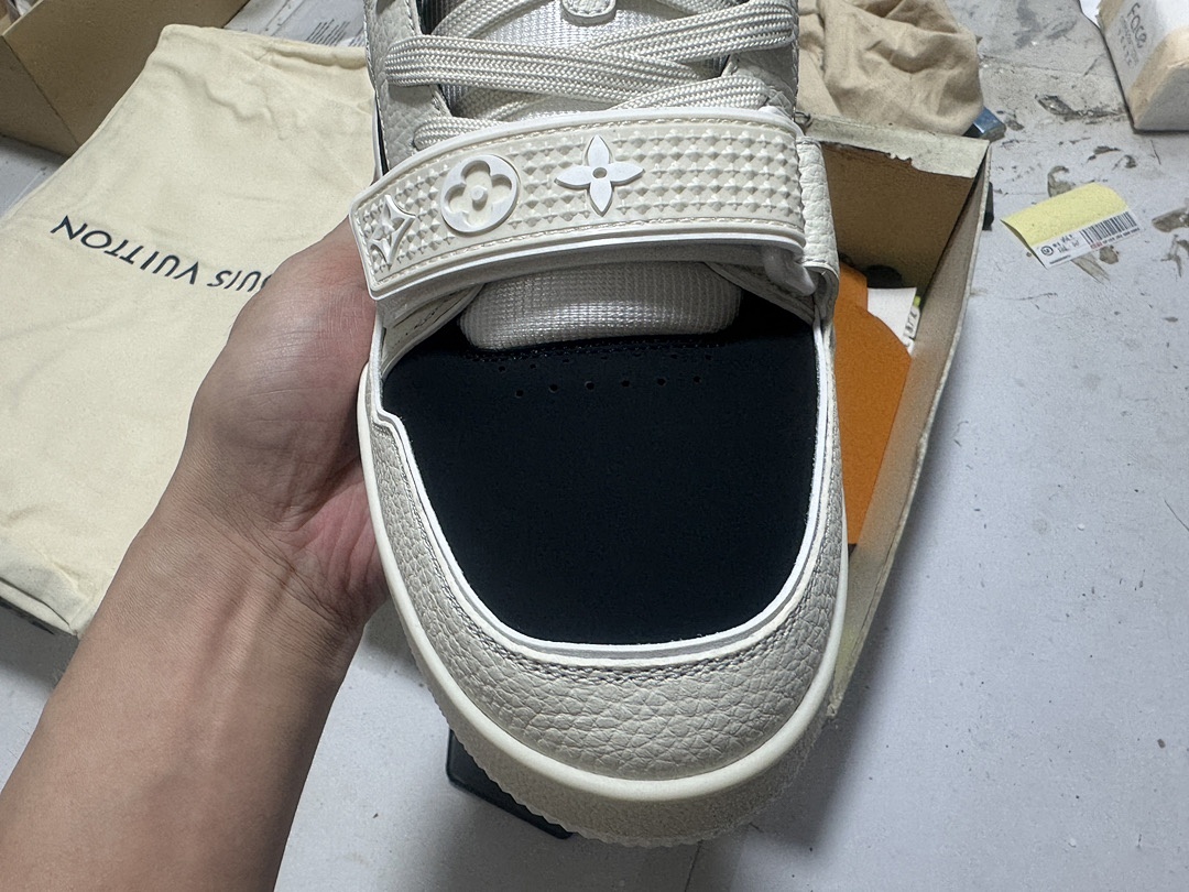 Louis Vuitton LV SkateBlack Sports Shoes - Image 4