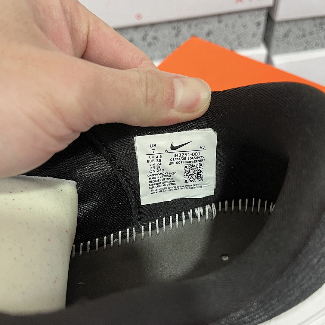 Nike Zoom Vomero - Image 7
