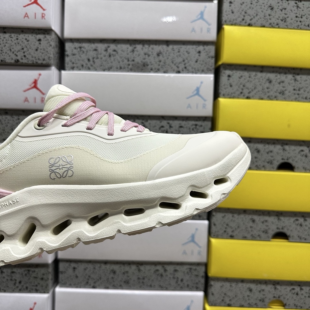 On Running Running Cloudtilt 2 LOEWE Sand White 3WE10872989 - Image 2