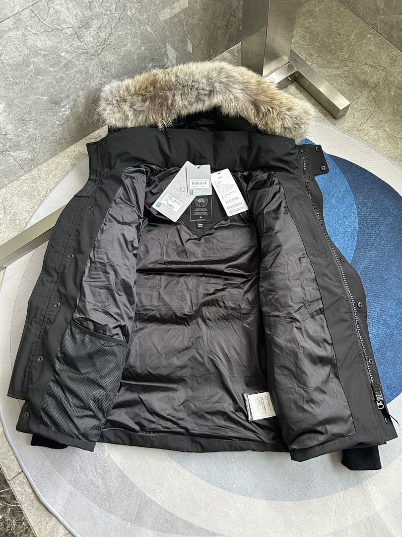 Canada Goose Wyndham Parka - Image 57