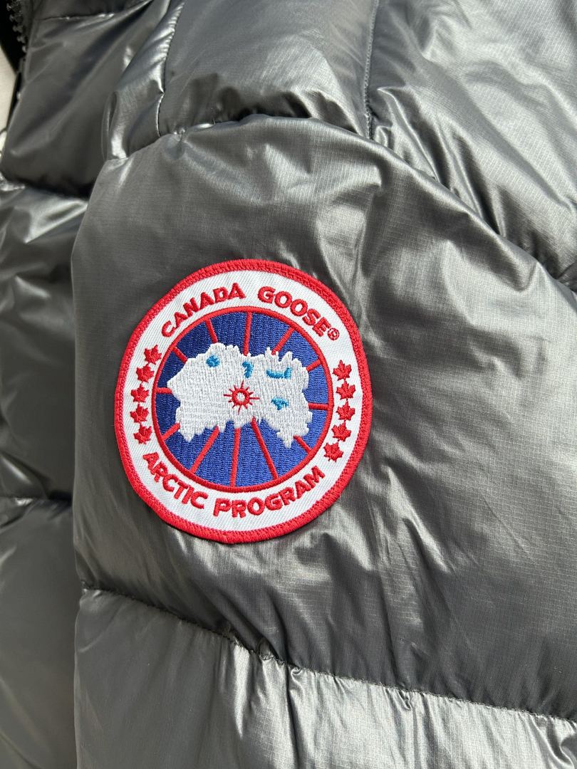 Canada Goose Crofton Puffer Jacket - Image 23