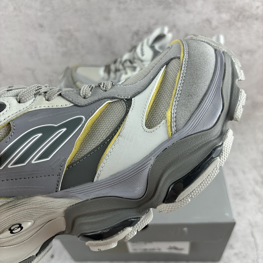 Balenciaga Cargo - Image 13
