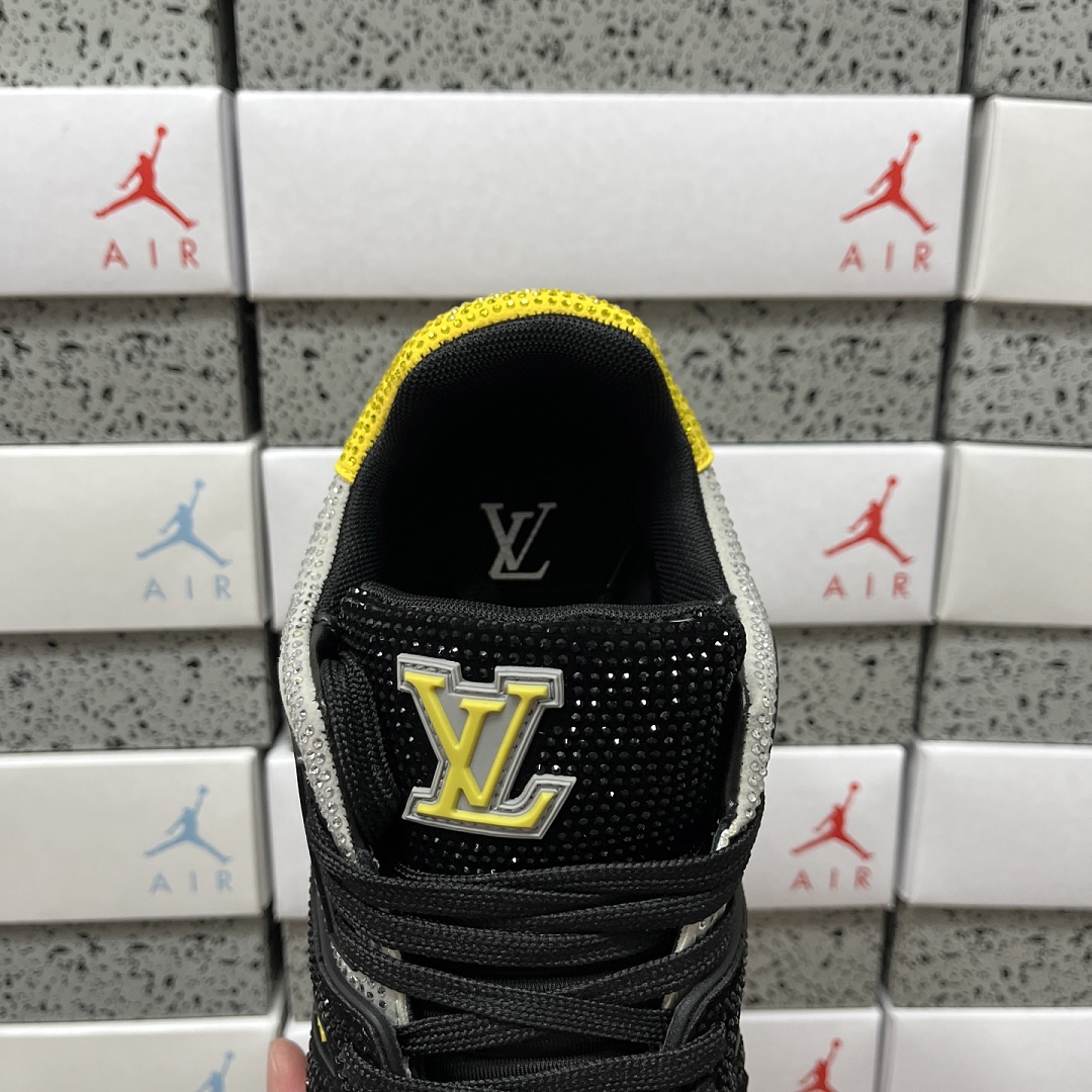 Louis Vuitton Trainer Rhinestone - Image 2