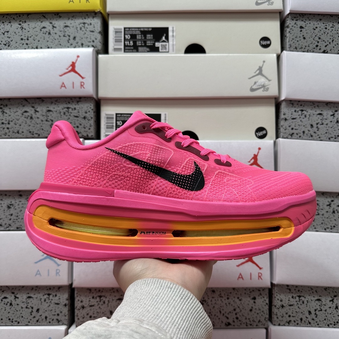 Nike Vomero Premium Hyper Pink HM5973-603 - Image 2