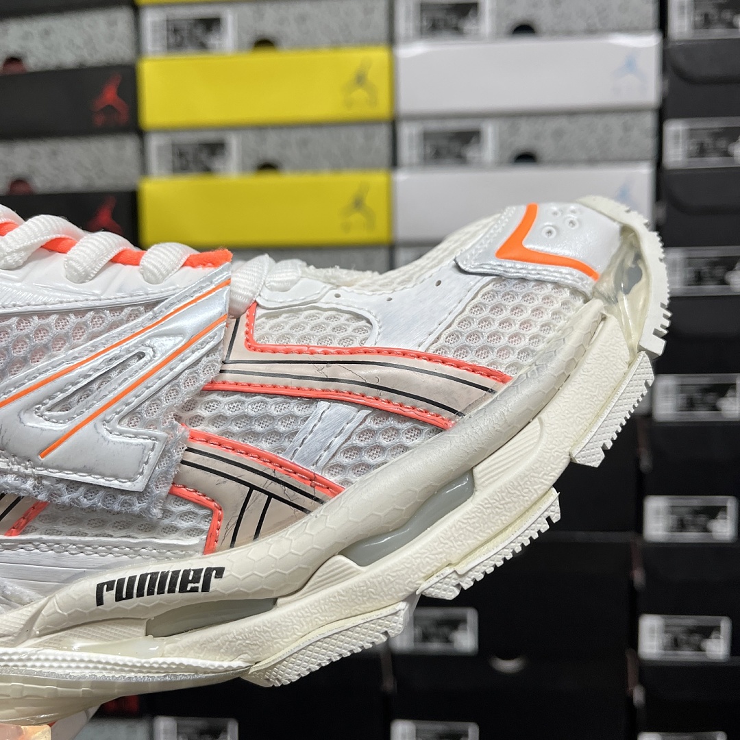 Balenciaga Runner/7.5 - Image 115