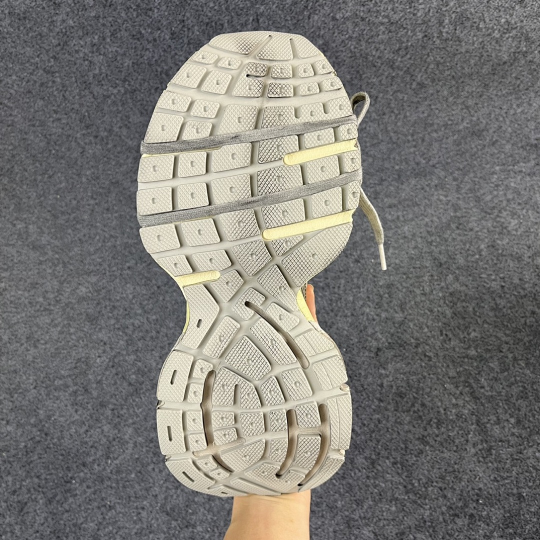 Balenciaga 3Xl - Image 8