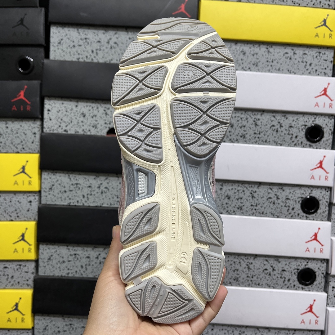 ASICS Gel-NYC Cream Rose Water - Image 6