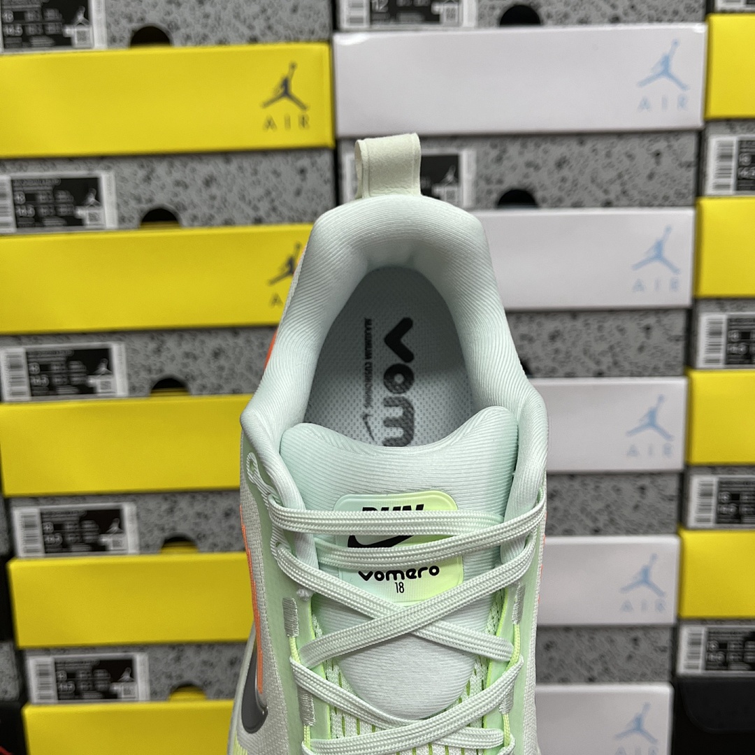 Nike Zoom Vomero - Image 4