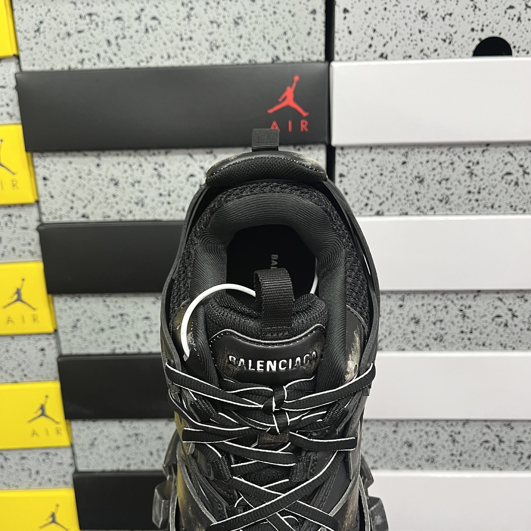 Balenciaga Track - Image 3