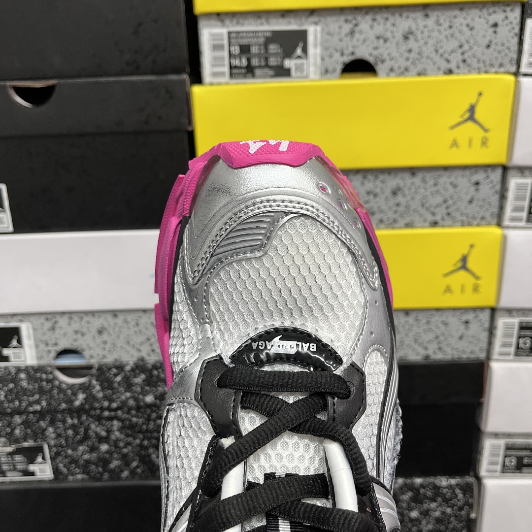 Balenciaga BLCG Runner 7.5 - Image 3