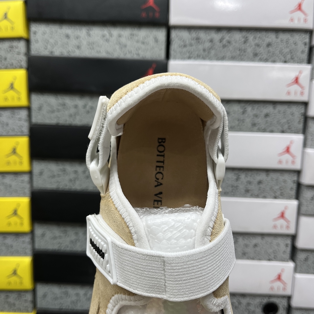 Bottega Veneta Orbit Surf Vapor - Image 2