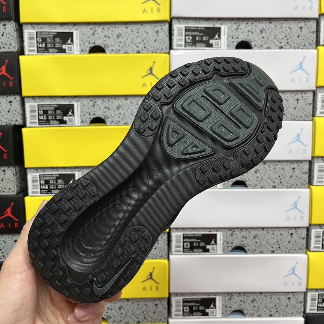 Nike Zoom Vomero - Image 2