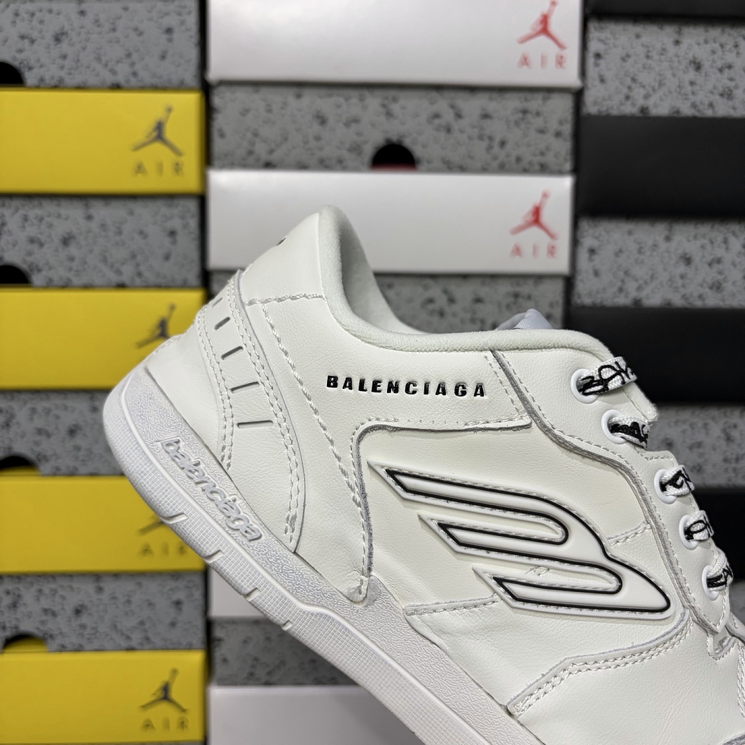 Balenciaga Hamptons Sneakers 9000 - Image 2