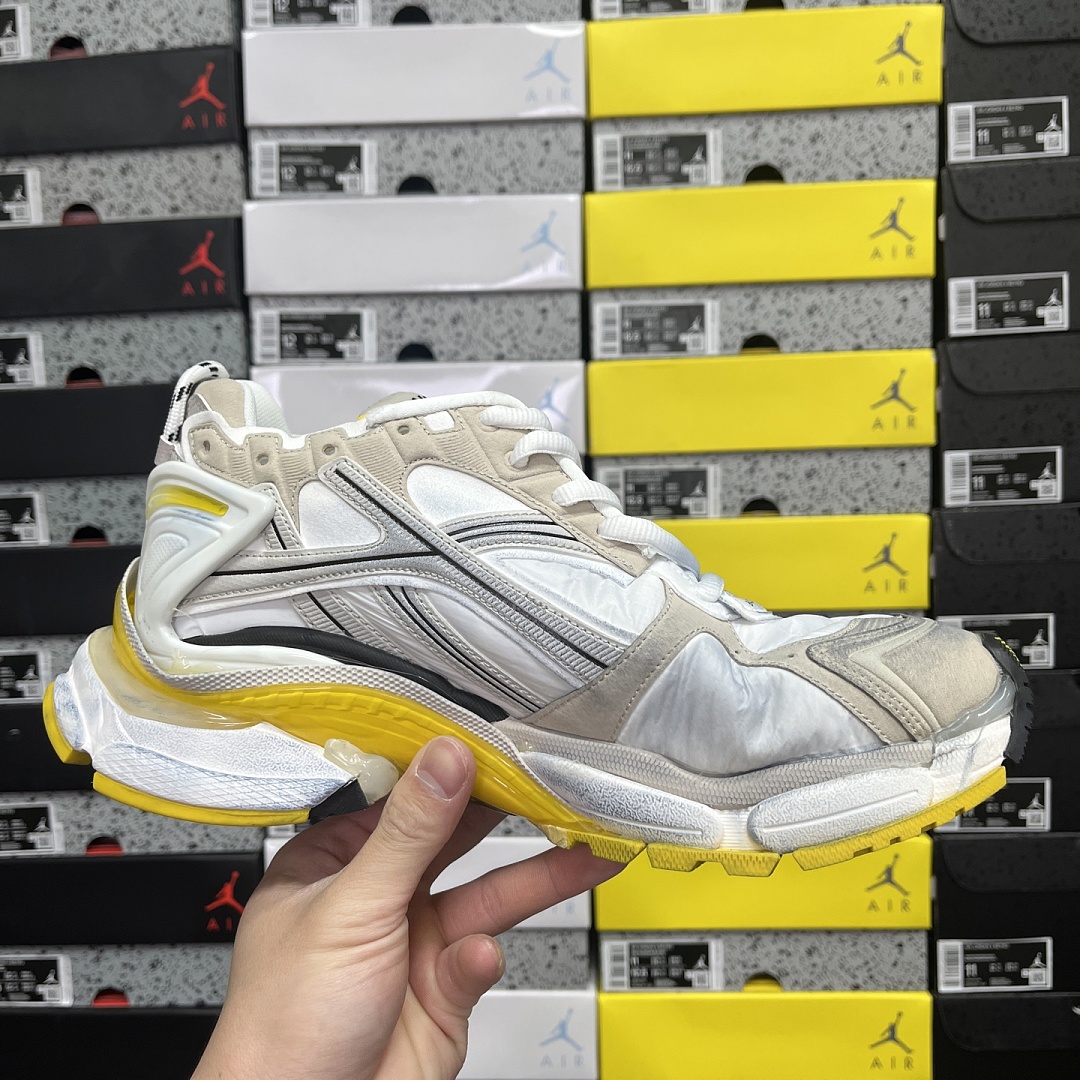 Balenciaga BLCG Runner 7.5 - Image 3
