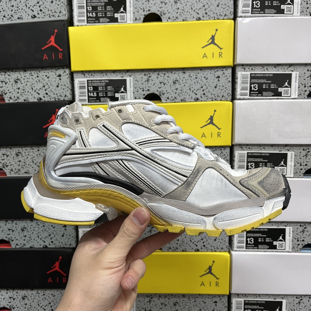 Balenciaga BLCG Runner 7.5 - Image 6