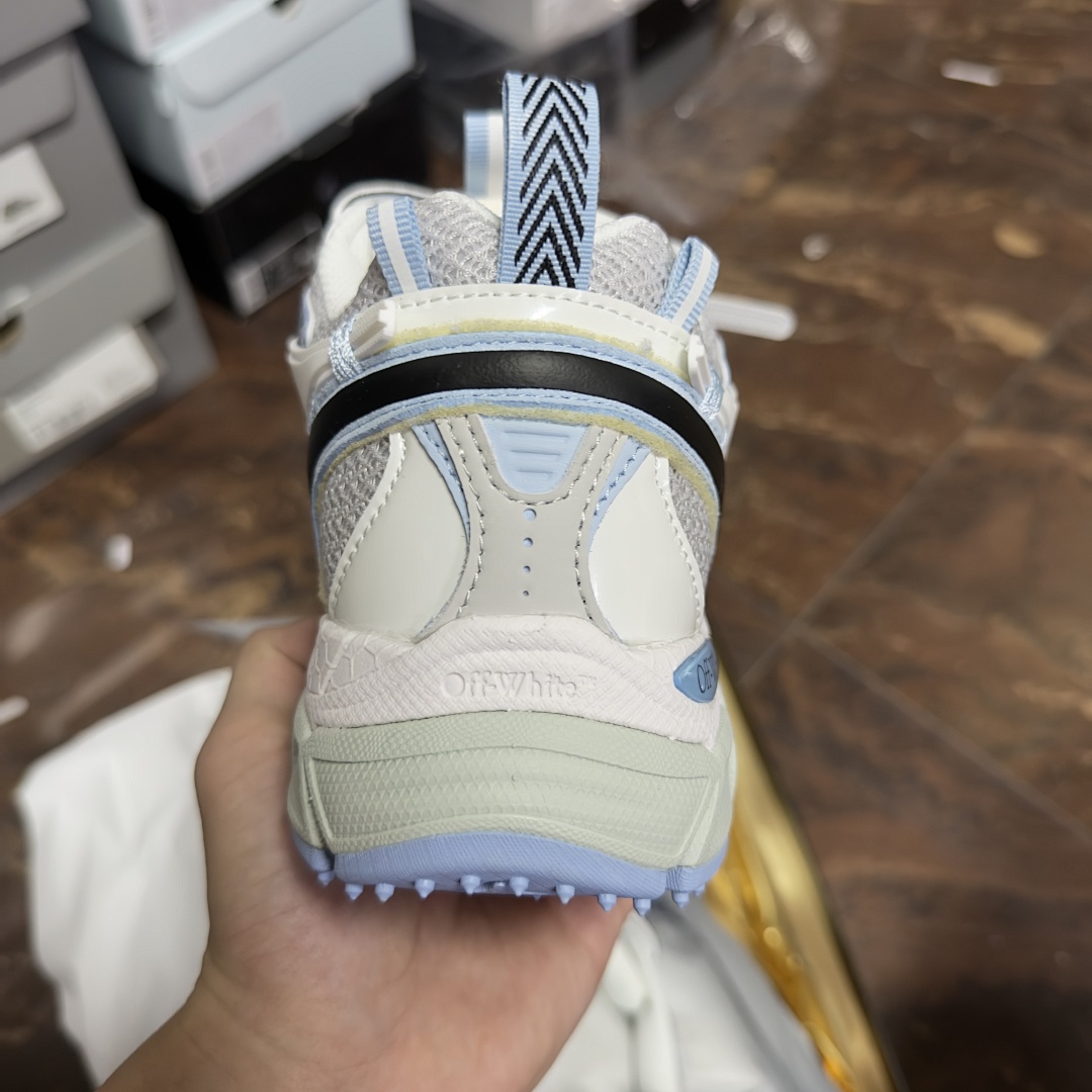 Off-White Be Right Back - Image 4