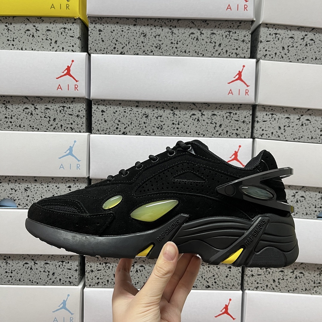On Running Raf Simons Cylon-21 - Image 4