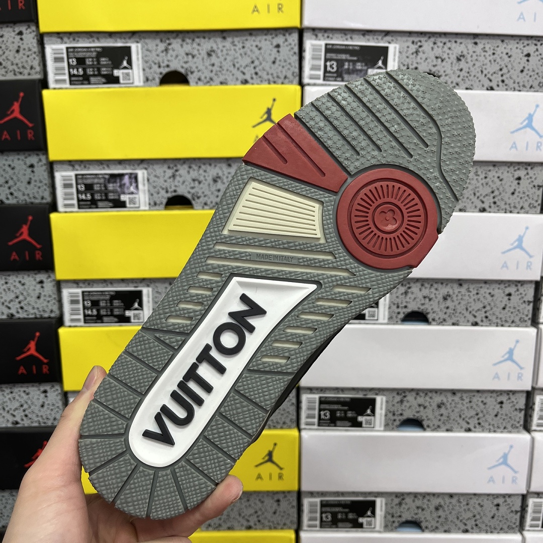 Louis Vuitton Trainer V2-04 - Image 8