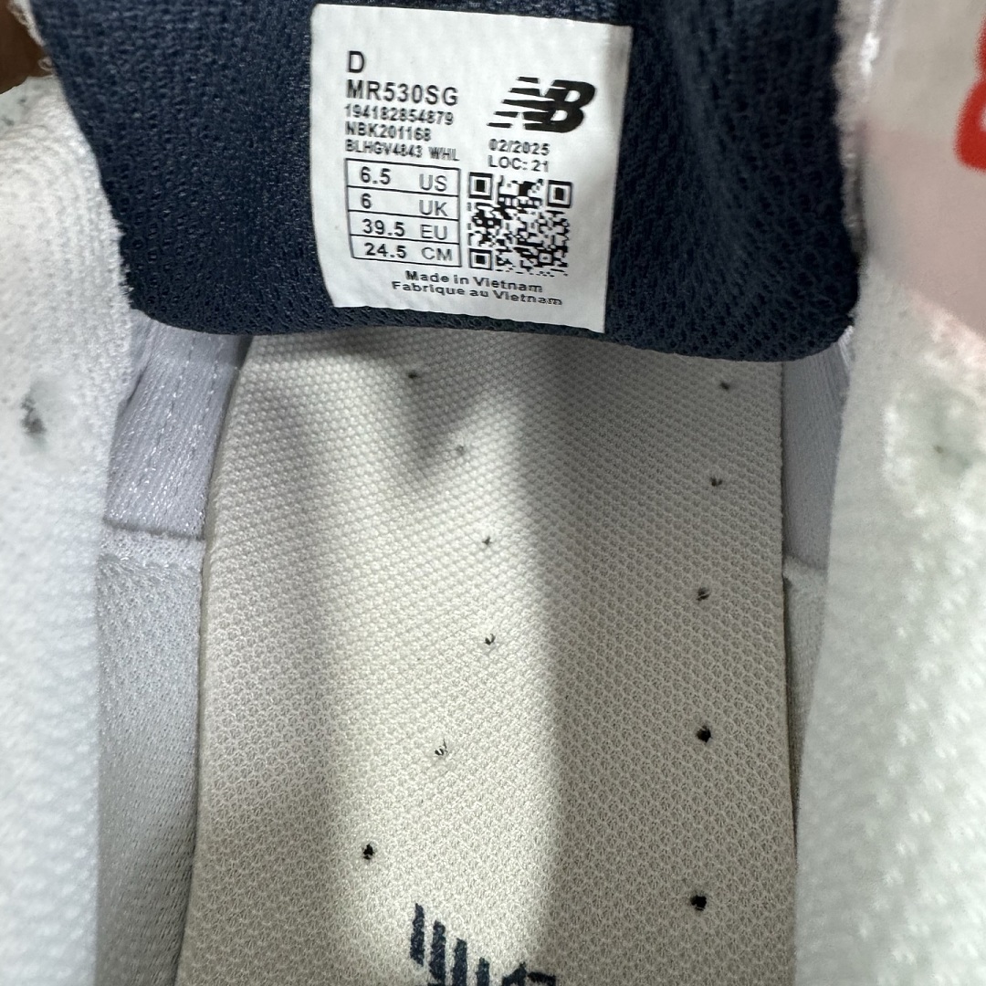 New Balance 530 (White Silver Navy) - Image 2