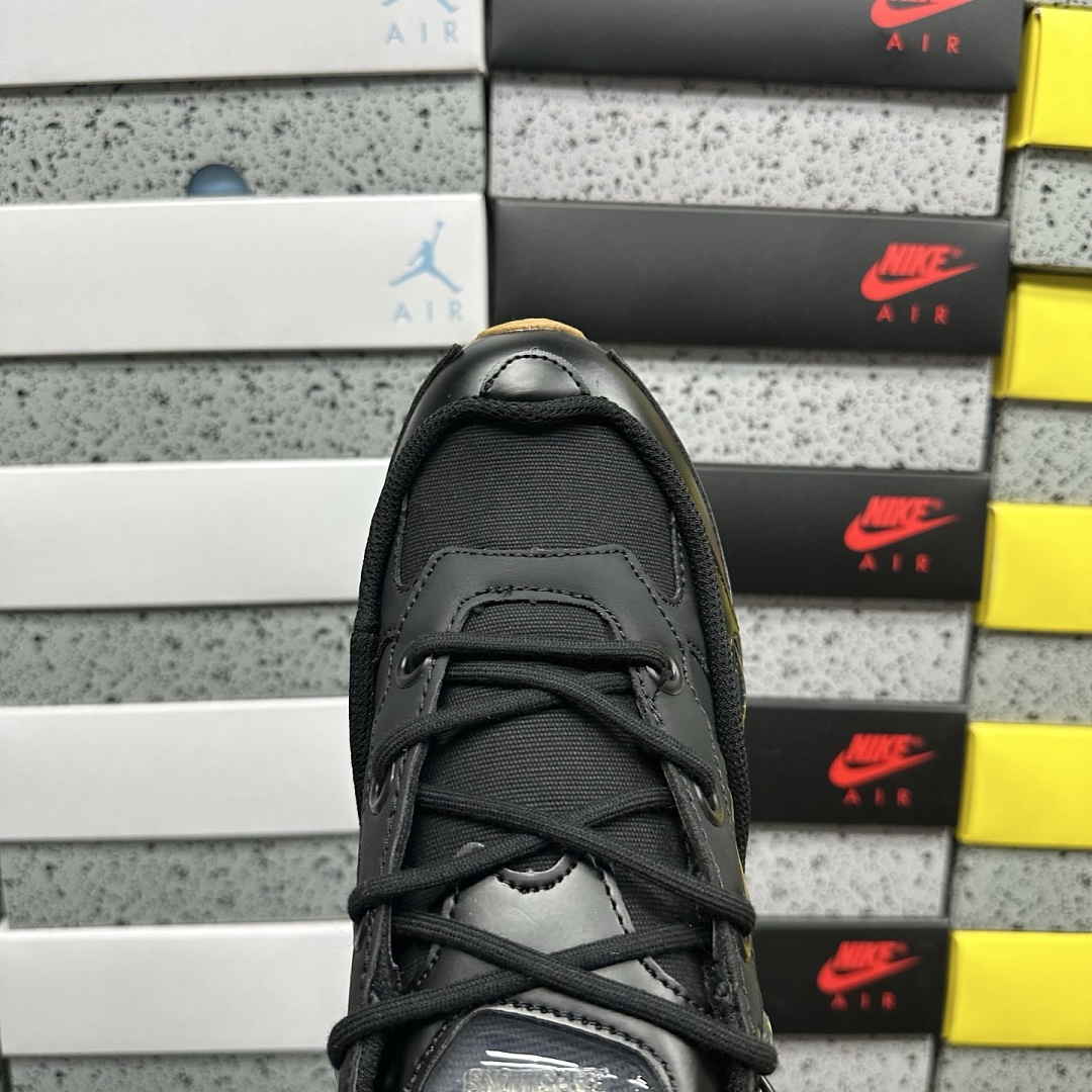 On Running Ozweego Bunny Raf Simons Core (Black) - Image 3