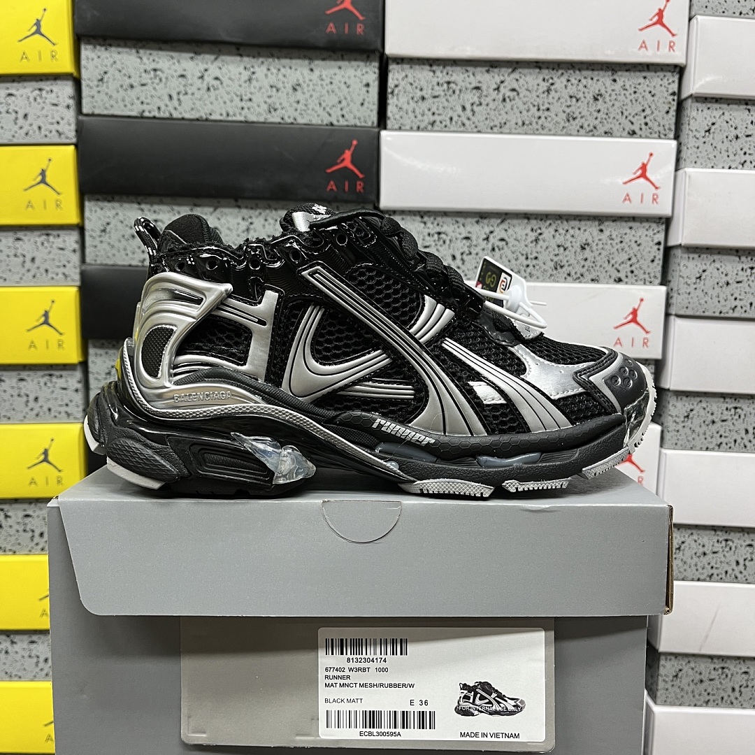 Balenciaga BLCG Runner 7.5