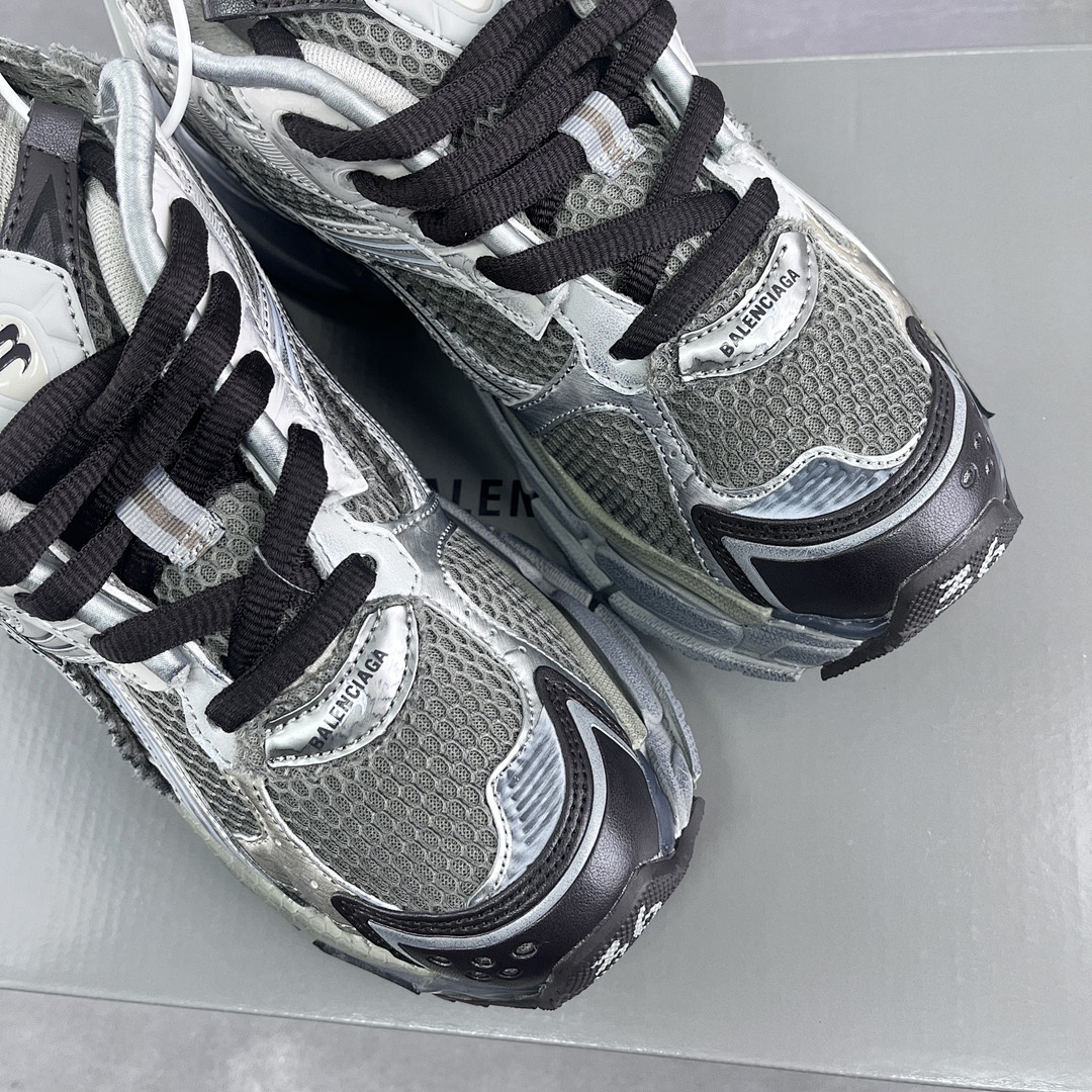Balenciaga Runner 7.5 - Image 5