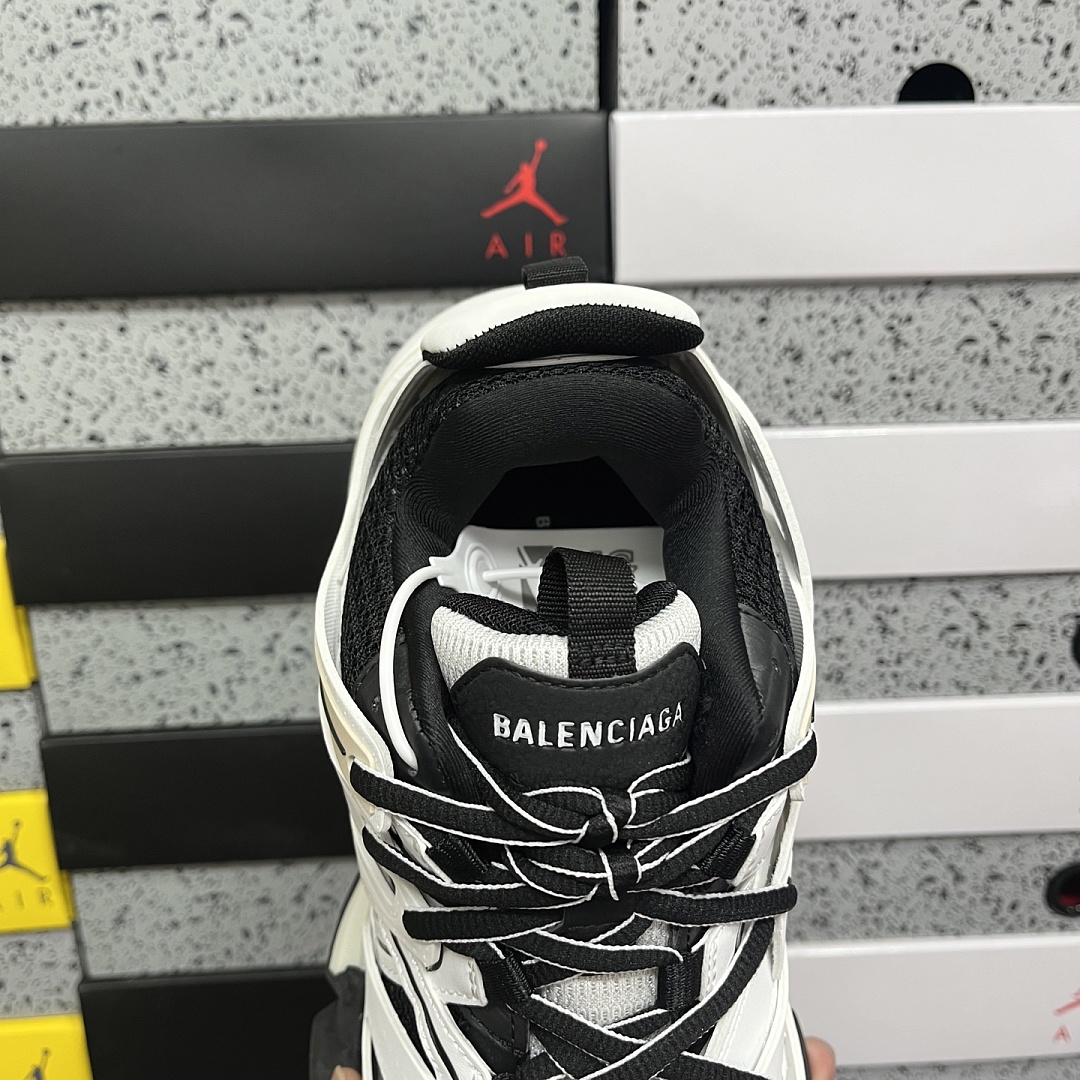 Balenciaga Track - Image 2
