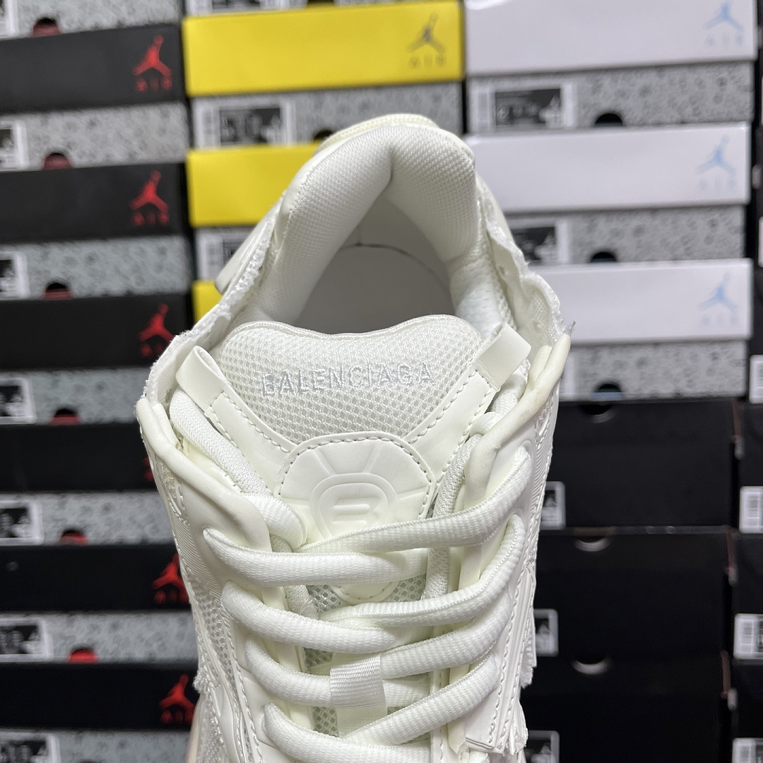Balenciaga BLCG Runner 7.0 - Image 7