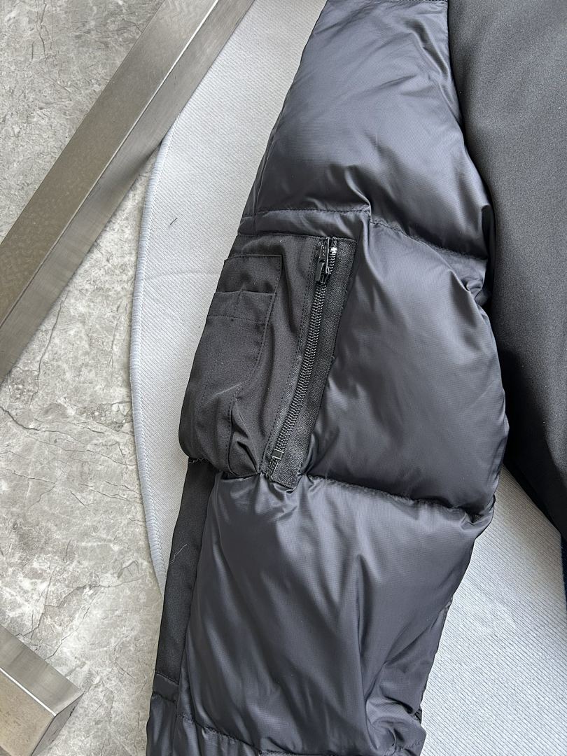 Canada Goose Chilliwack Bomber Jacket - Image 43