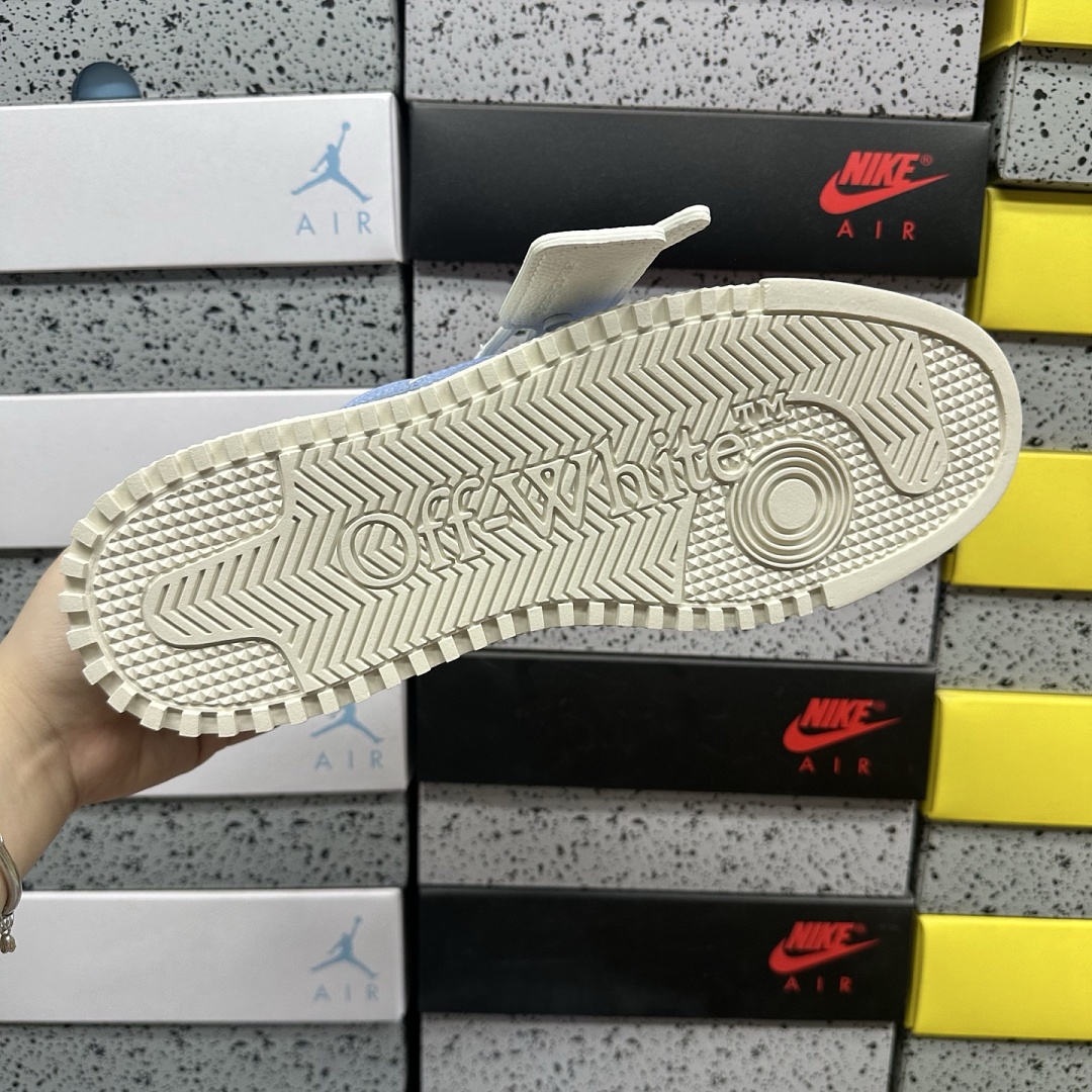 Off-White 3.0 Off Court Low - Image 8