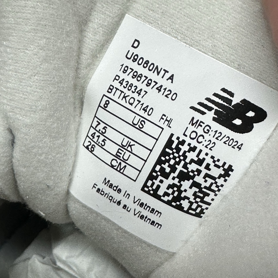 New Balance 9060 - Image 9