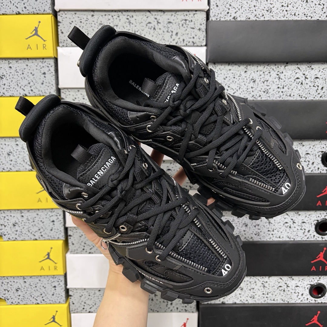 Balenciaga BLCG Track 3.0 - Image 10