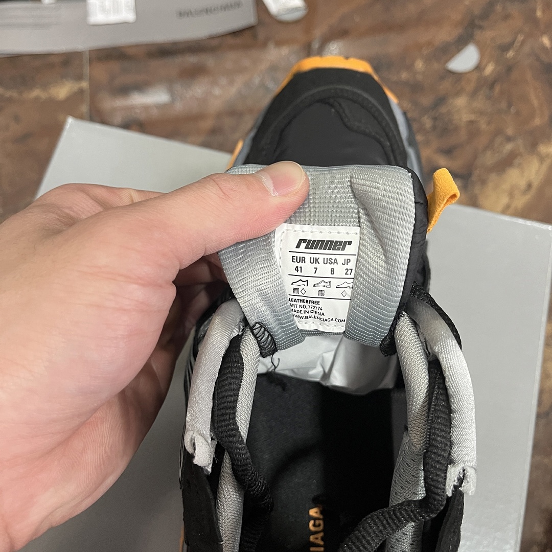 Balenciaga BLCG Runner 7.5 - Image 4