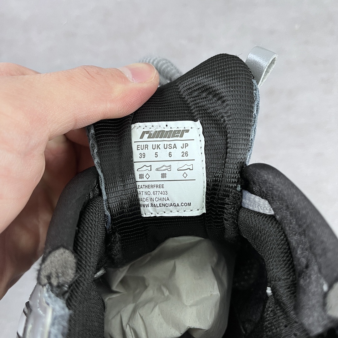 Balenciaga Runner - Image 68