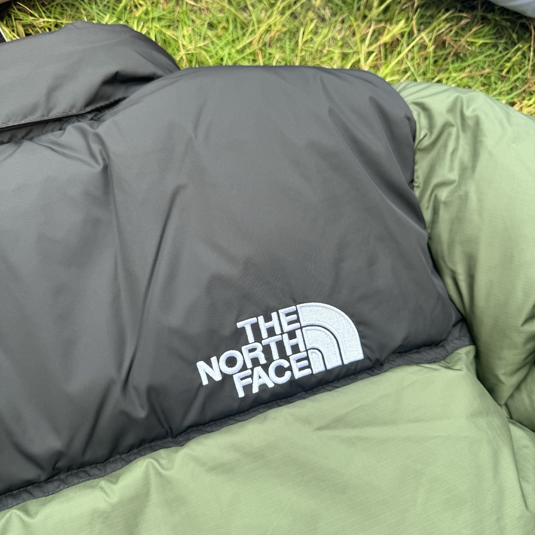 The North Face TNF 1996 Retro Nuptse 700 Fill Packable Jacket - Image 16