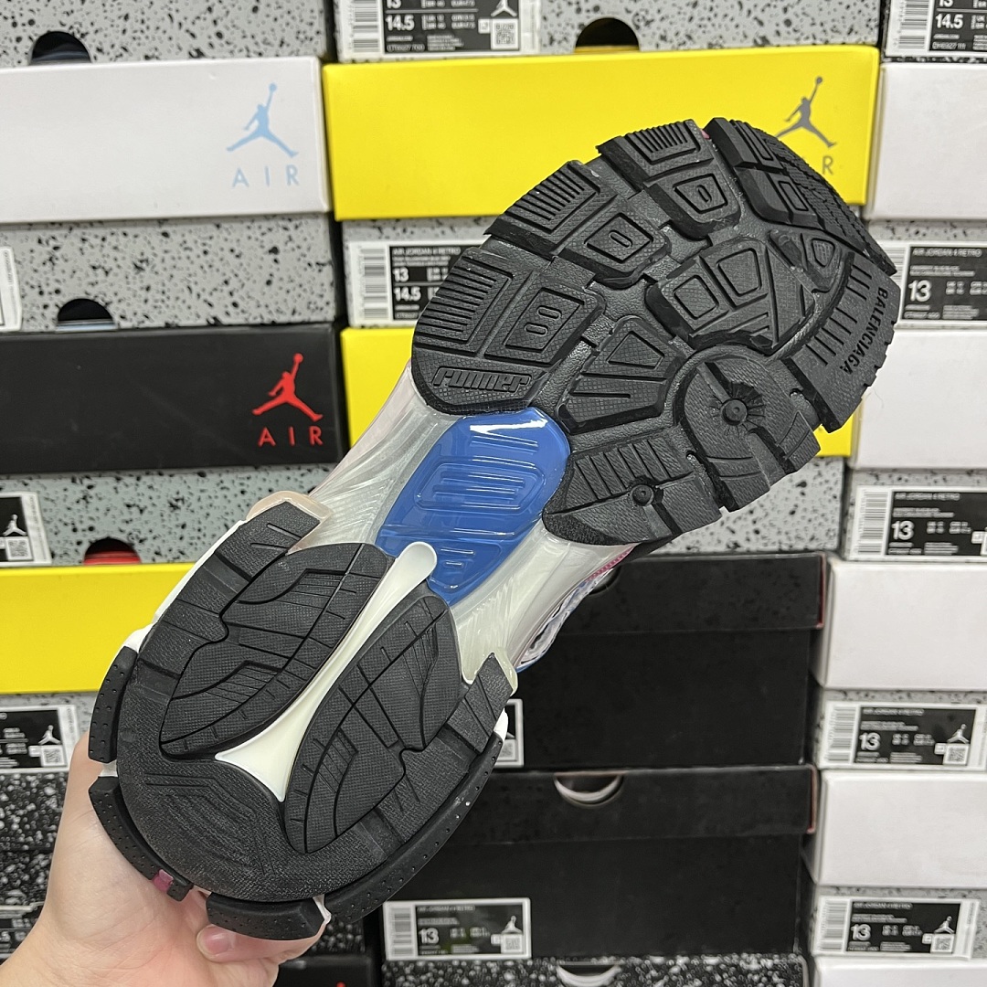 Balenciaga BLCG Runner 7.0 - Image 6