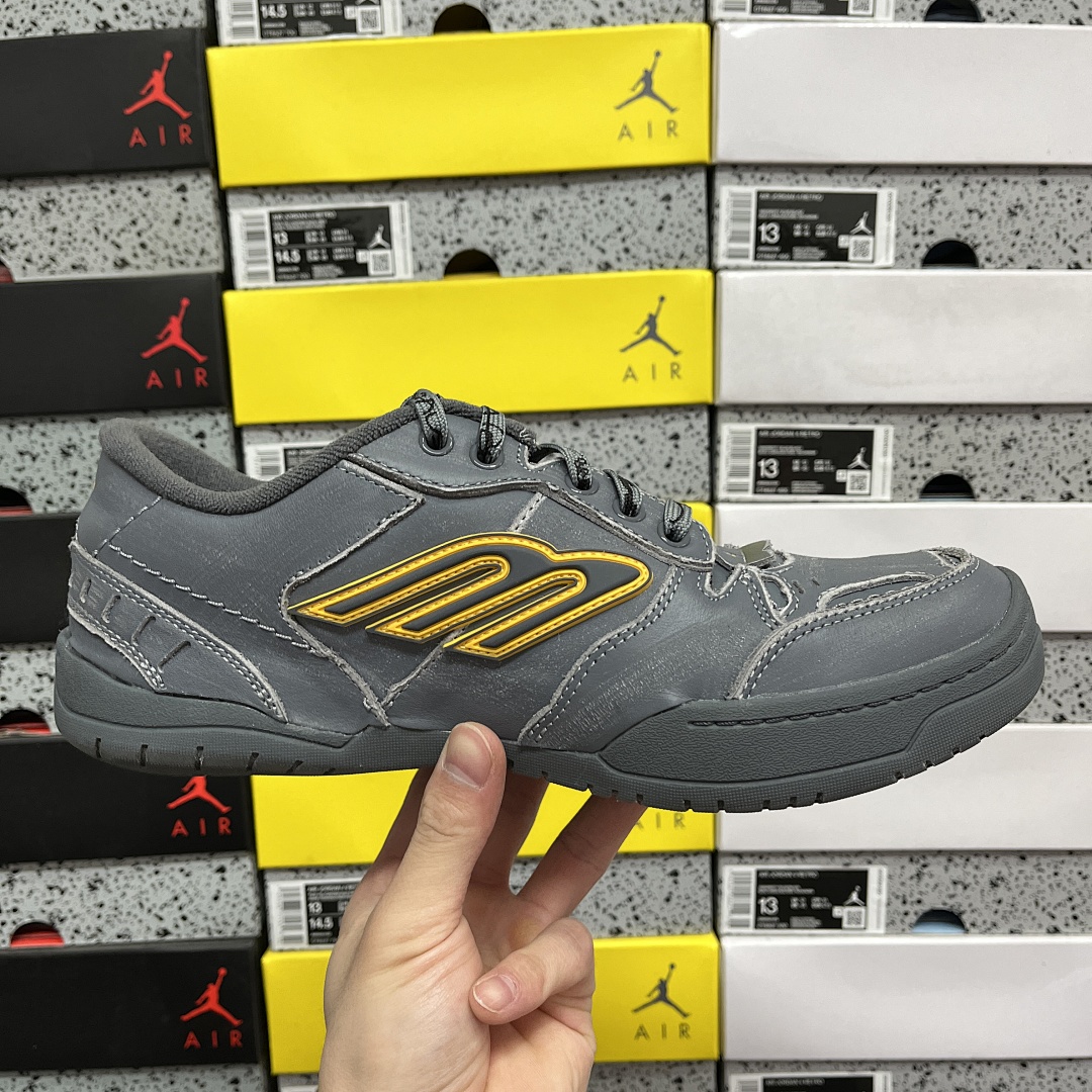 Balenciaga Hamptons Sneakers - Image 3