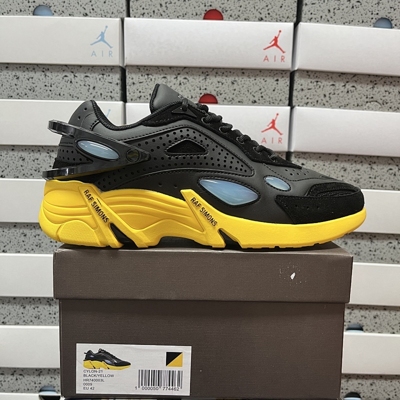On Running Raf Simons Cylon-21