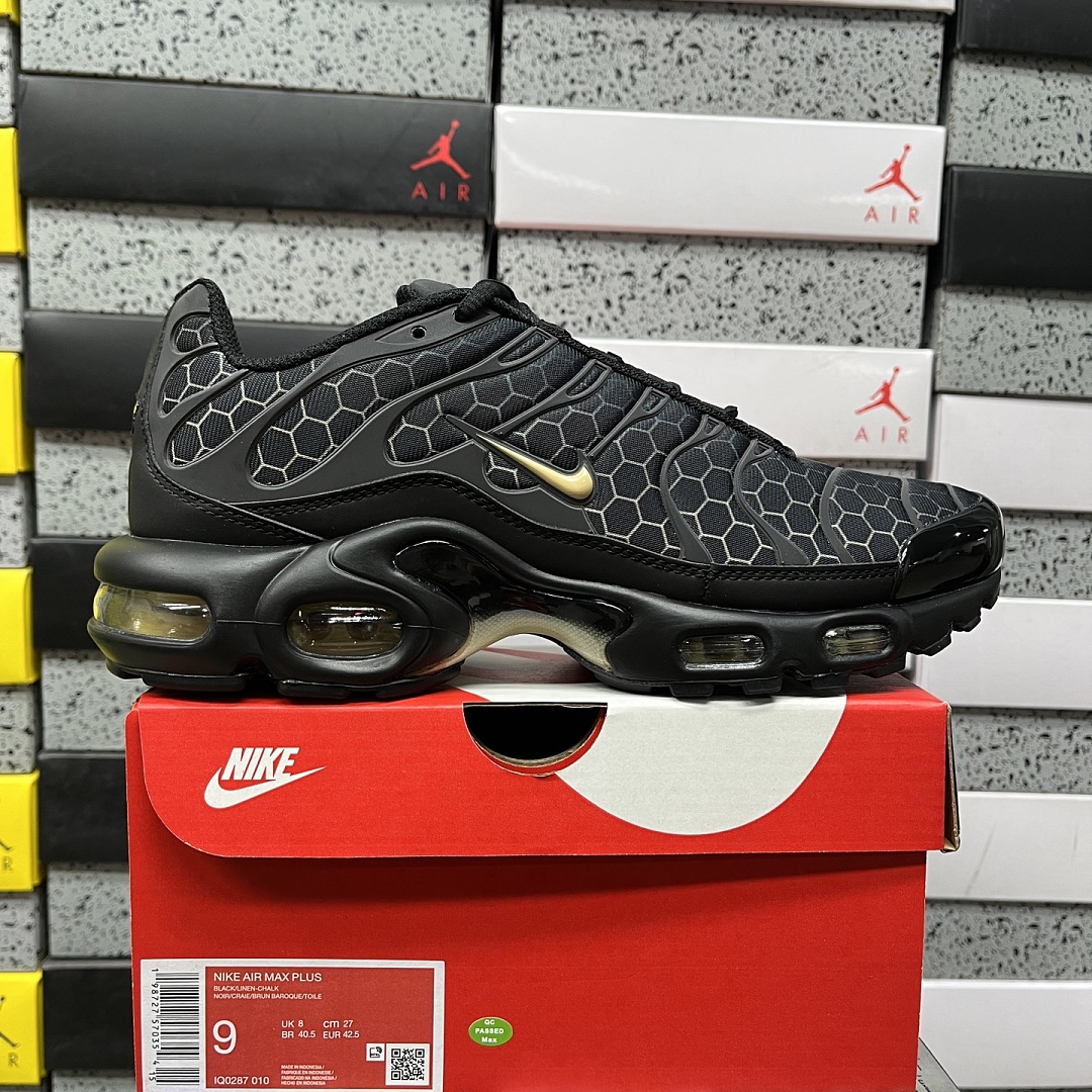Nike Air Max Plus Black Honey