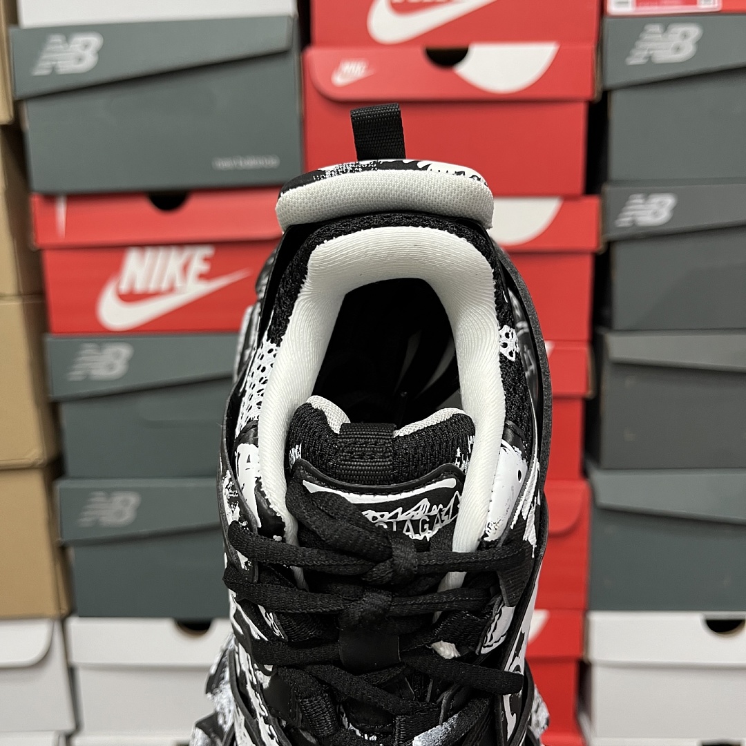 Balenciaga BLCG Track - Image 3