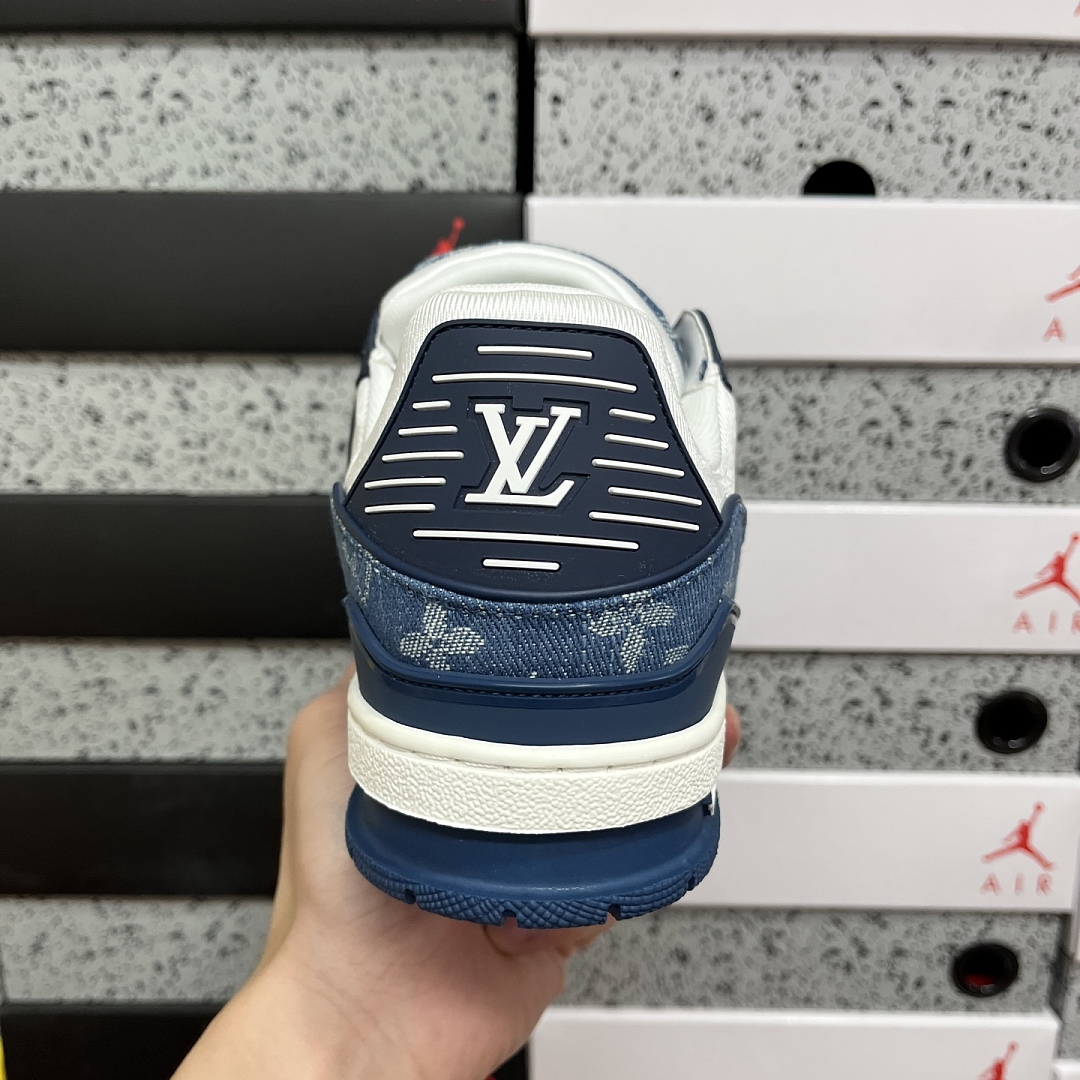 Louis Vuitton Trainer - Image 6