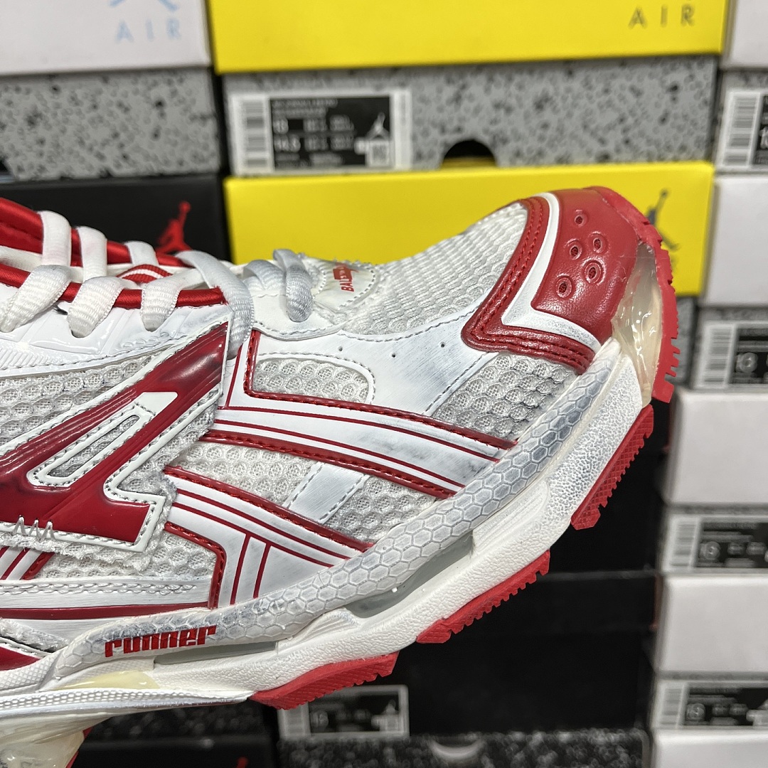 Balenciaga BLCG Runner 7.0 - Image 2