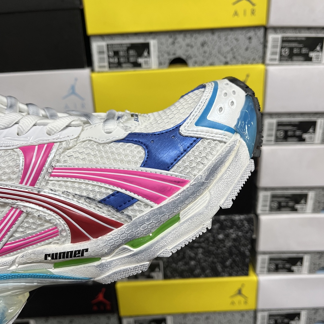 Balenciaga BLCG Runner 7.5 - Image 6