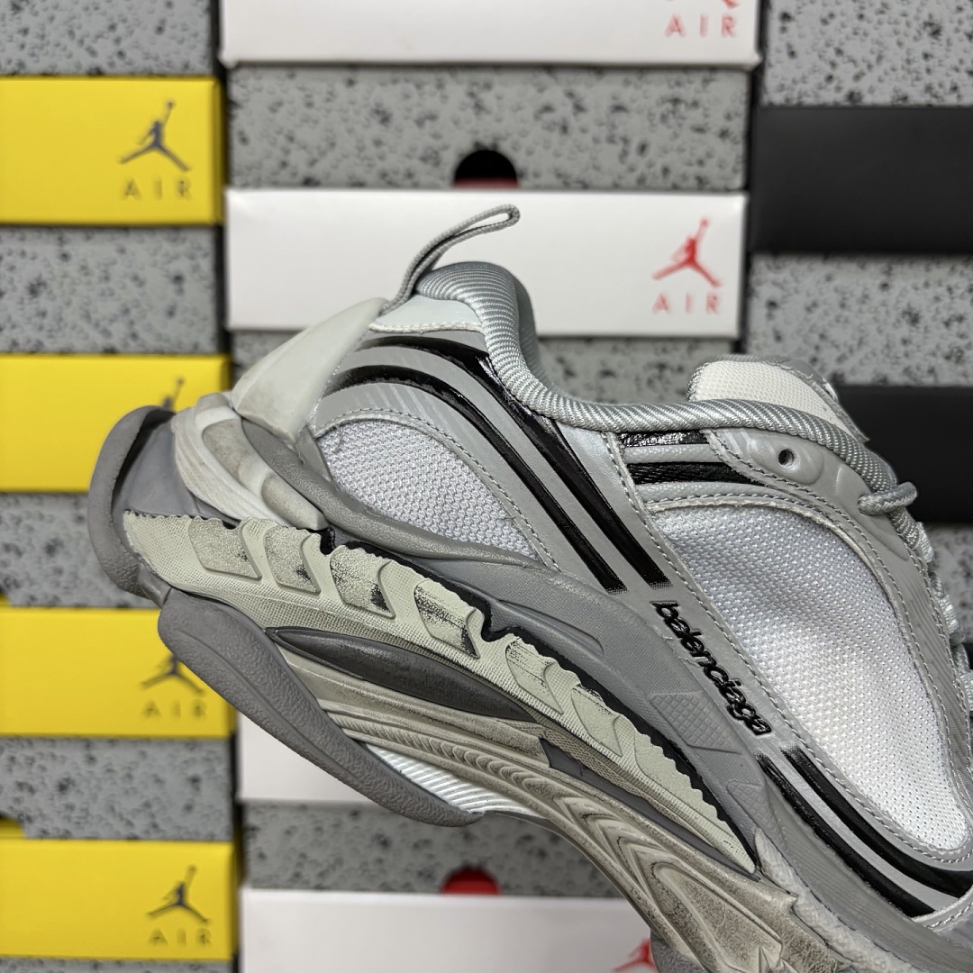 Balenciaga Triple S 2 - Image 3